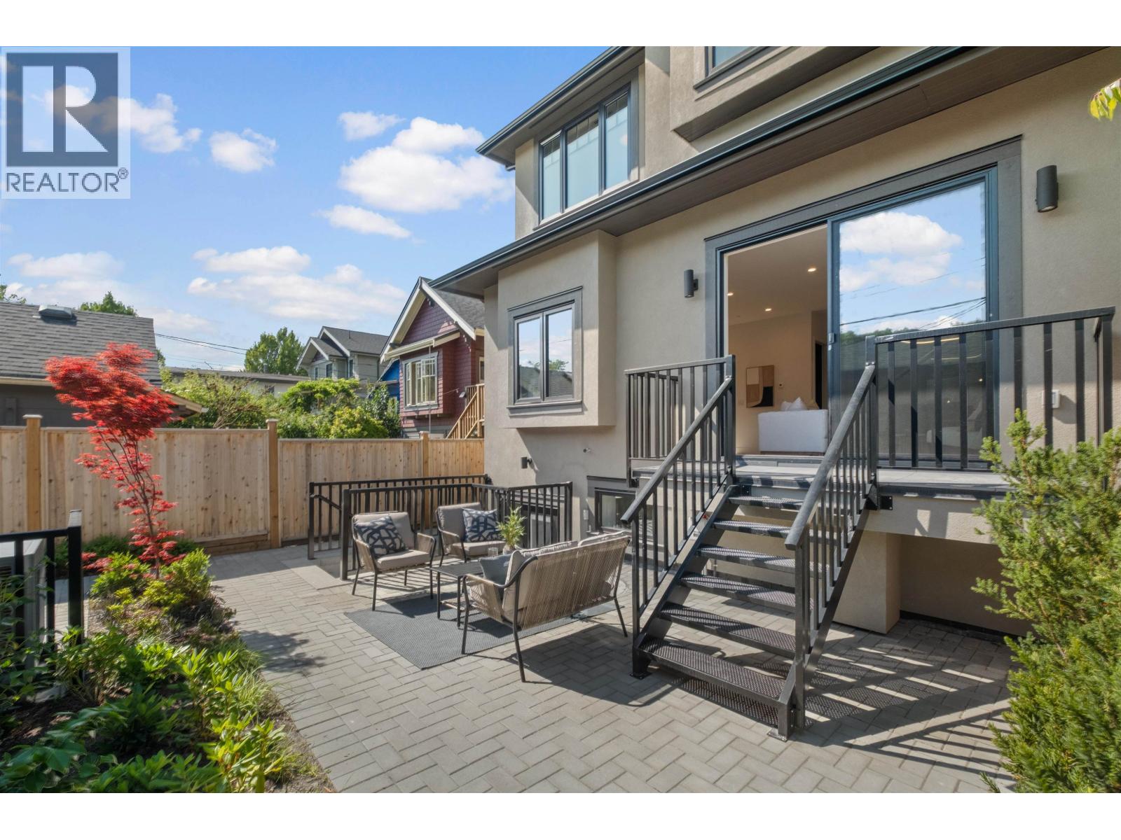 2236 E 5th Avenue, Vancouver, British Columbia  V5N 1M8 - Photo 2 - R3153882