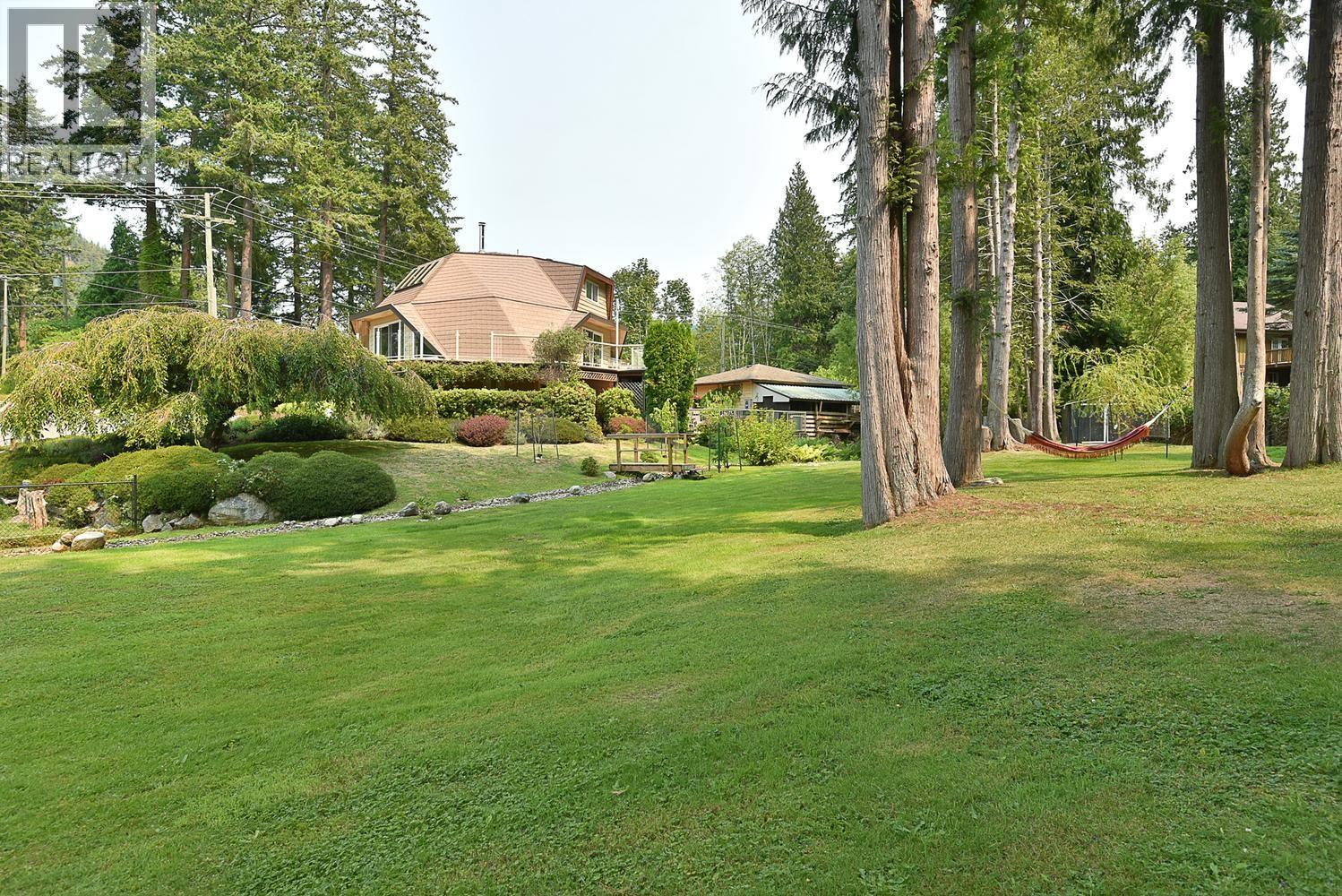 13031 Narrows Road, Madeira Park, British Columbia  V0N 2H1 - Photo 2 - R3153818