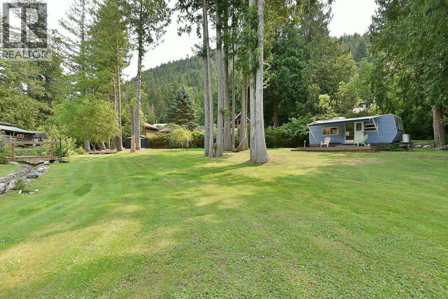 13031 Narrows Road, Madeira Park, British Columbia  V0N 2H1 - Photo 35 - R3153818