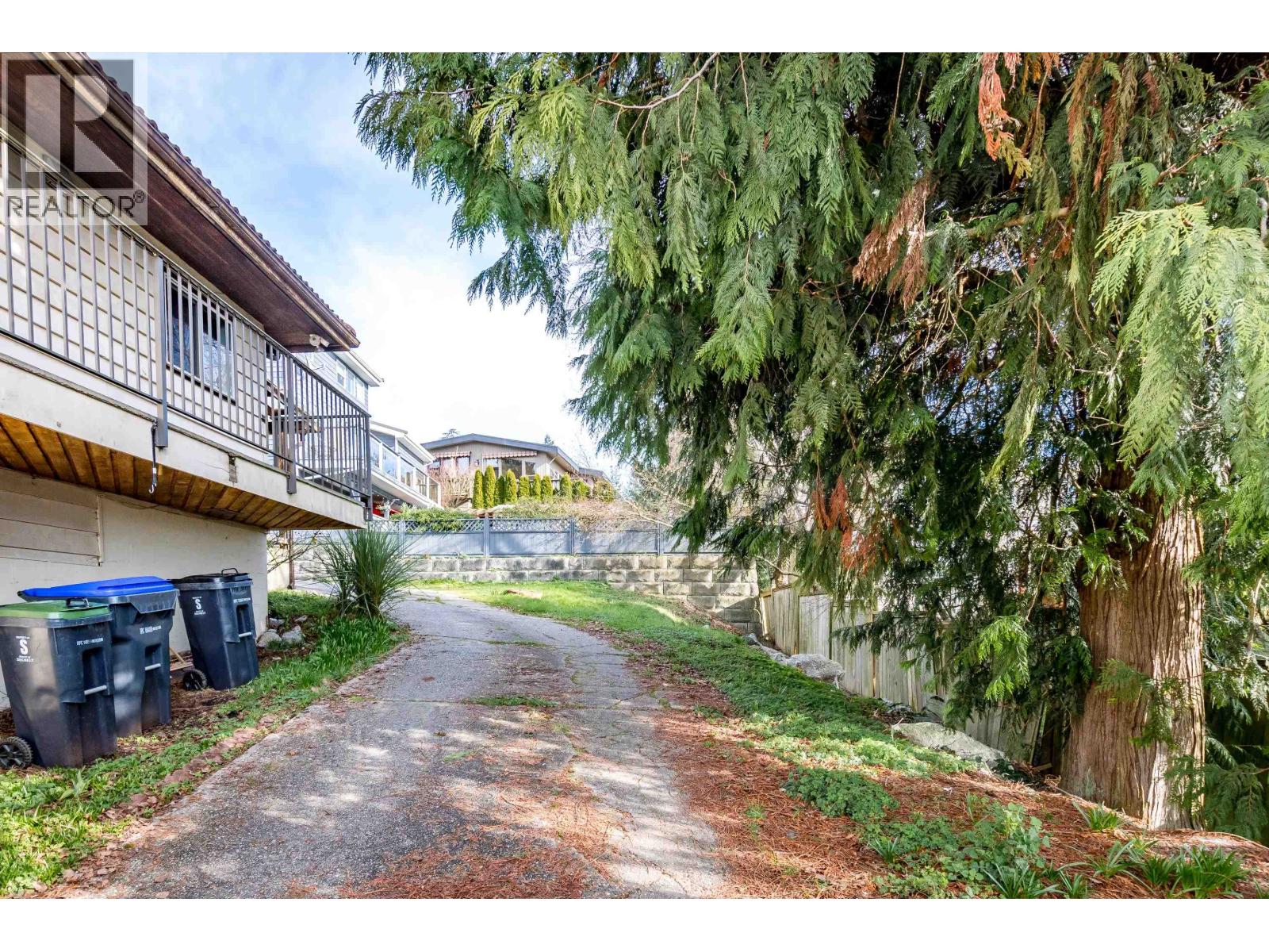 4902 Laurel Avenue, Sechelt, British Columbia  V7Z 0B7 - Photo 22 - R3153880