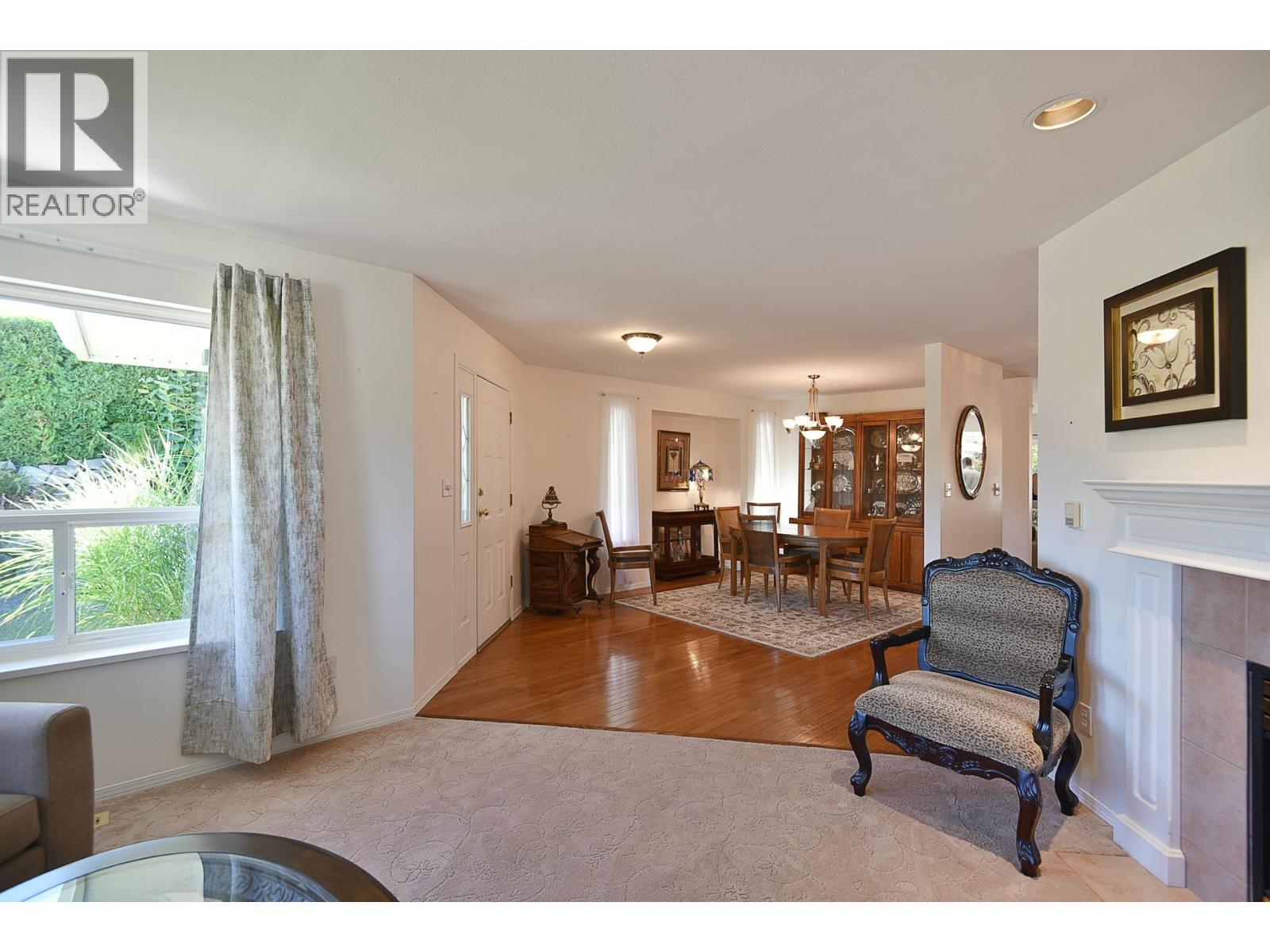 5875 Turnstone Crescent, Sechelt, British Columbia  V7Z 0L9 - Photo 8 - R3153889