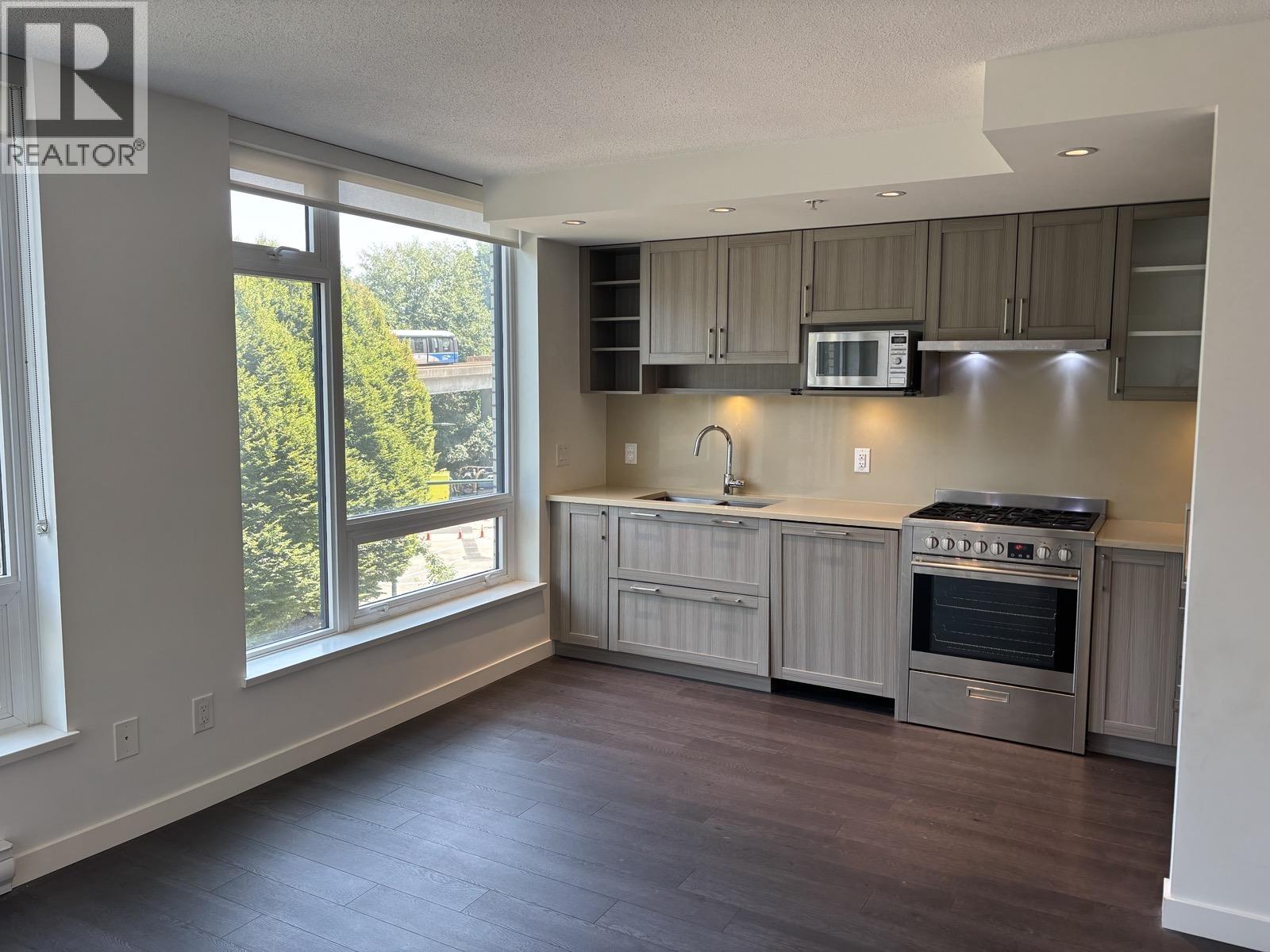 606 5470 Ormidale Street, Vancouver, British Columbia  V5R 0G5 - Photo 4 - R3153808