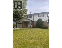 19 PORTICO DRIVE, Toronto, Ontario