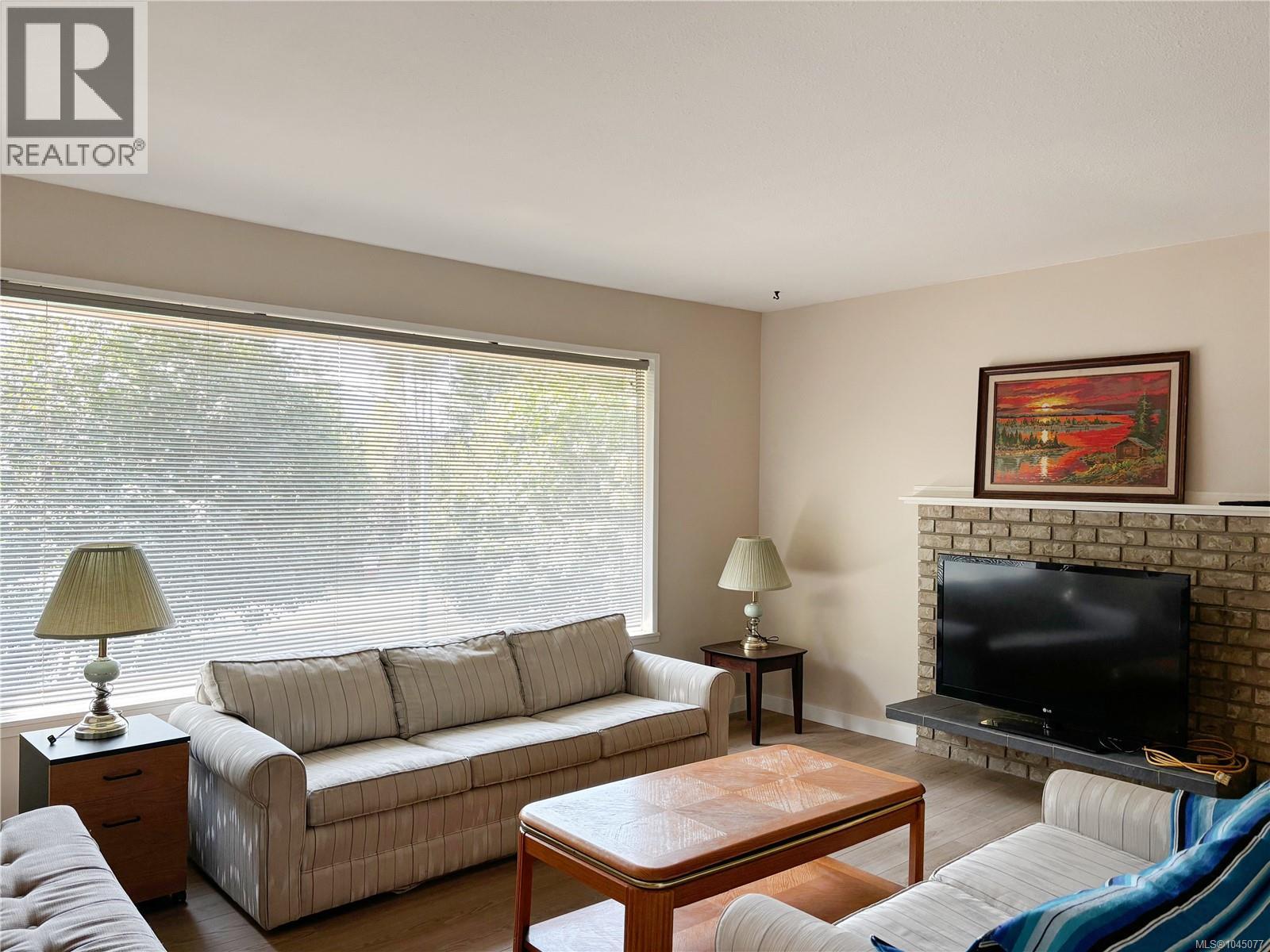 352 Nootka Dr, Gold River, British Columbia  V0P 1G0 - Photo 4 - 1045077