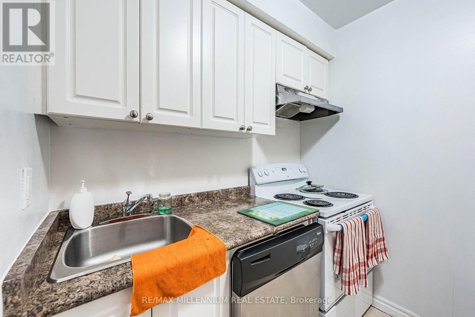 301 Milestone Crescent, Aurora, Ontario  L4G 3M2 - Photo 19 - N13652998