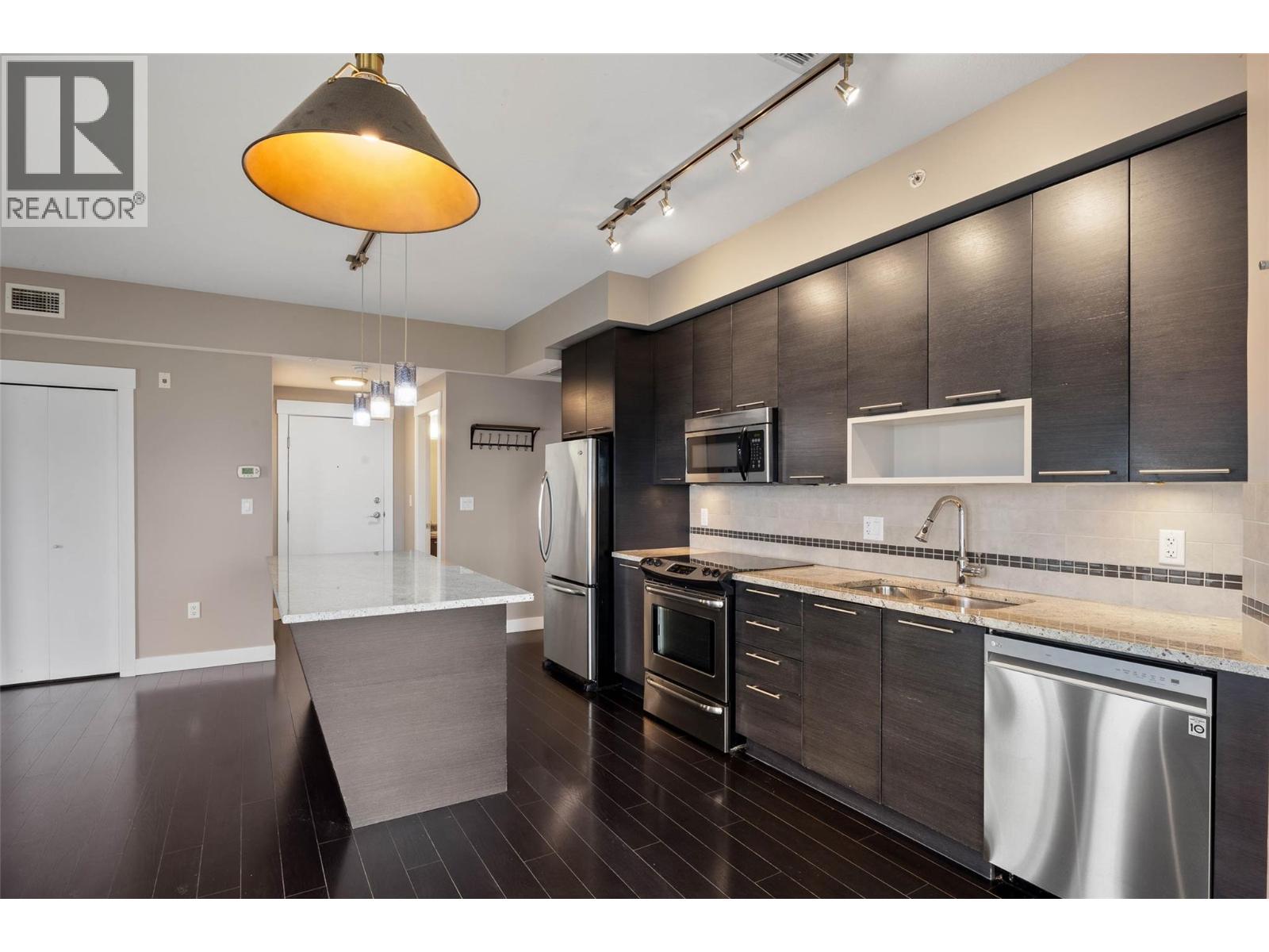 1030 Talasa Way Unit# 2404, Kamloops, British Columbia  V2H 0C3 - Photo 4 - 10387573