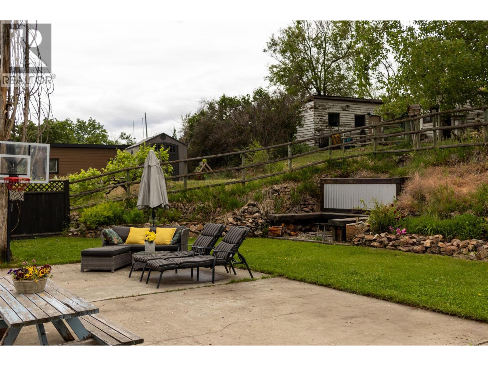 9211 6 Highway, Coldstream, British Columbia  V1B 3B5 - Photo 70 - 10396243