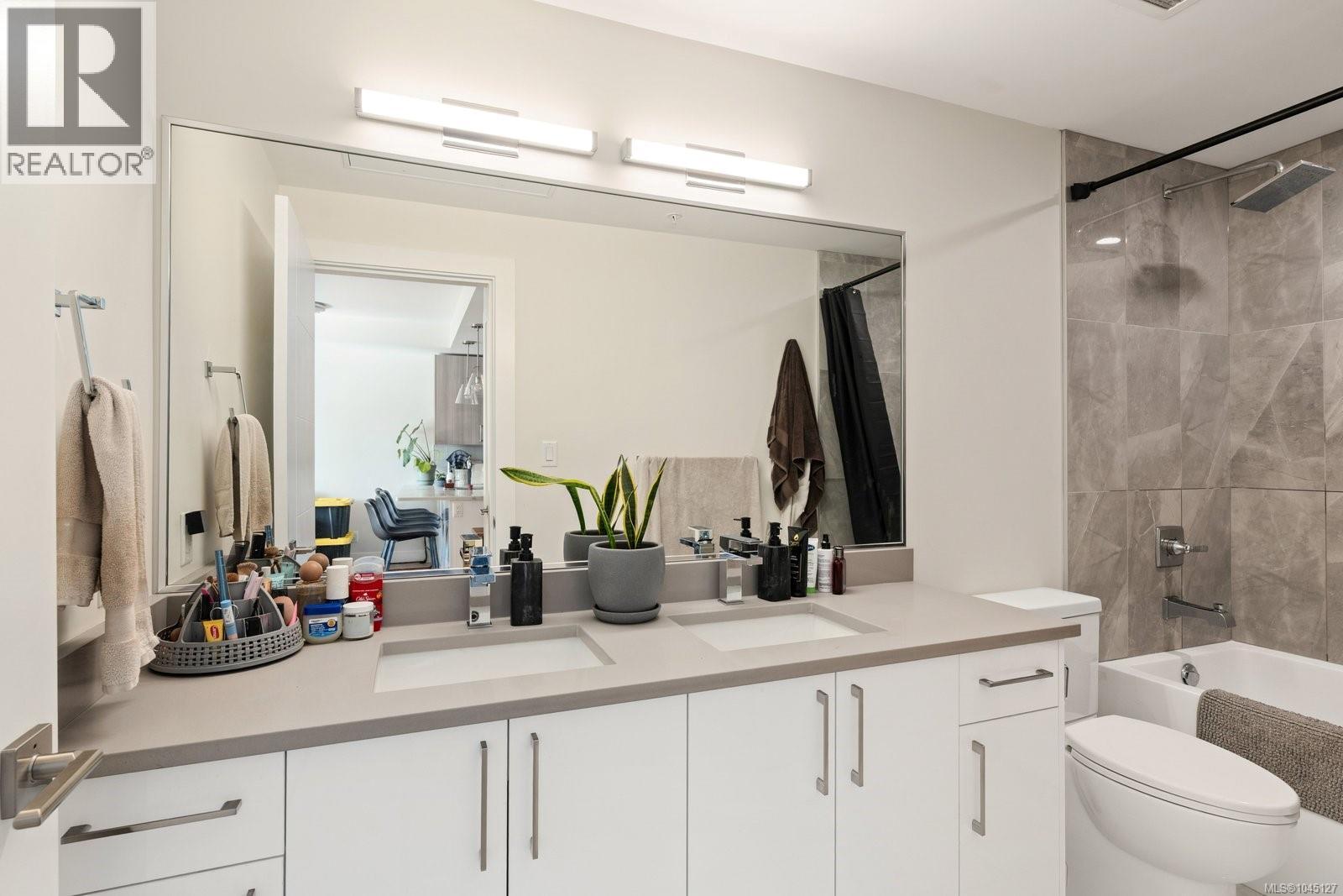 306 7098 Wallace Dr, Central Saanich, British Columbia  V8M 1G9 - Photo 12 - 1045127