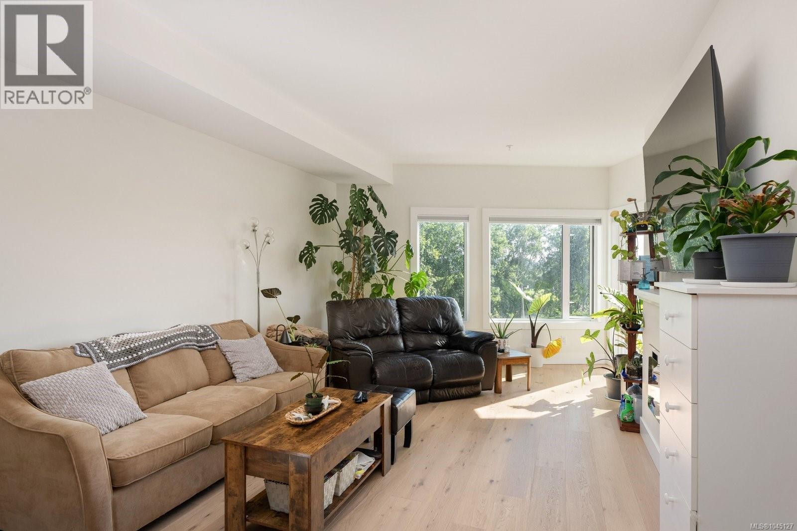 306 7098 Wallace Dr, Central Saanich, British Columbia  V8M 1G9 - Photo 3 - 1045127