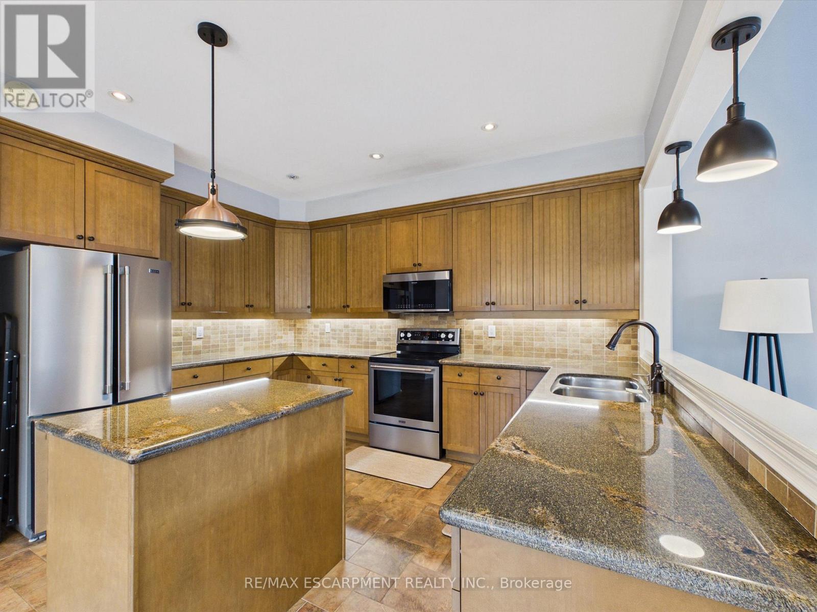 23 Spencer Street, Bracebridge, Ontario P1L 0B7 - Photo 7 - X13652970