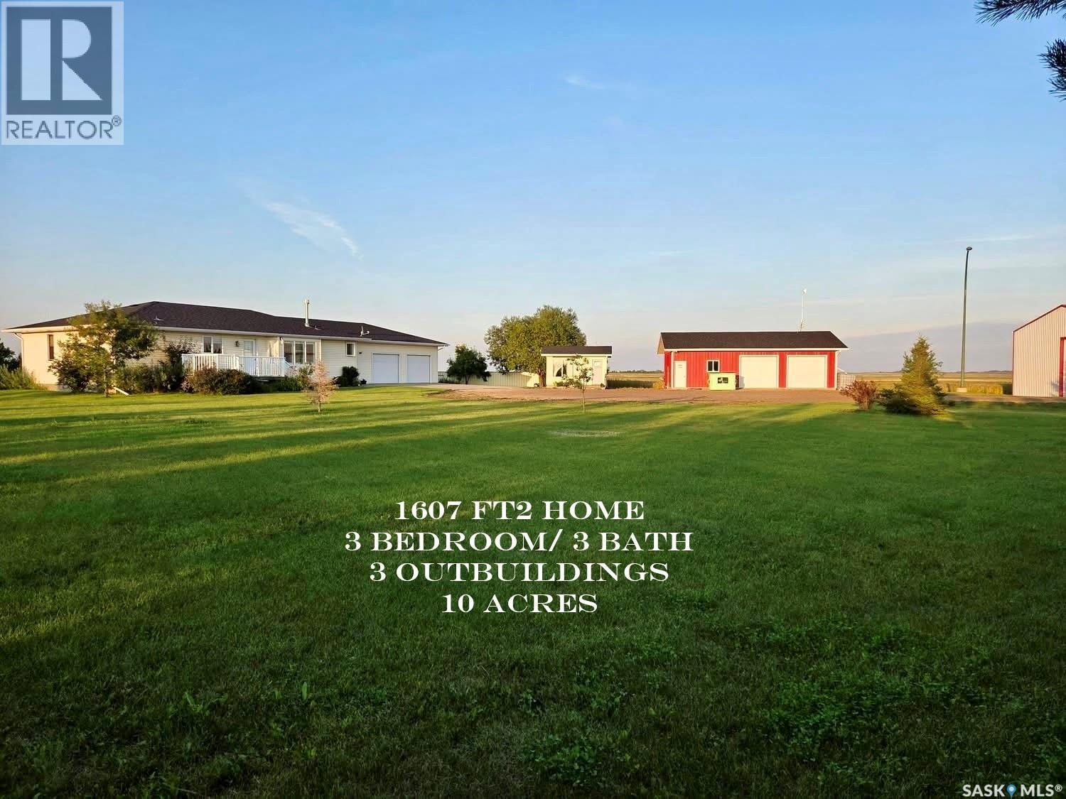 Dew Acreage, Estevan Rm No. 5, Saskatchewan  S4A 2K9 - Photo 2 - SK044985