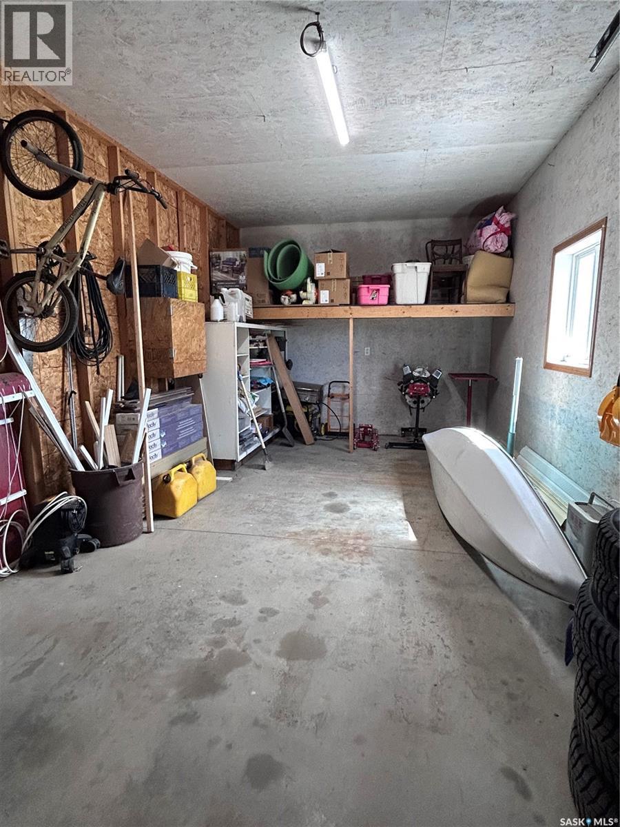 Dew Acreage, Estevan Rm No. 5, Saskatchewan  S4A 2K9 - Photo 50 - SK044985