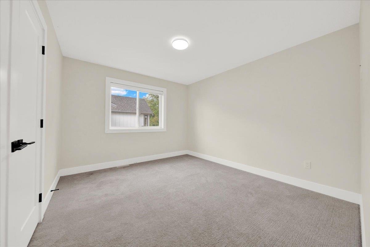 33958 Parr Avenue, Mission, British Columbia  V2V 6B2 - Photo 8 - R3153648