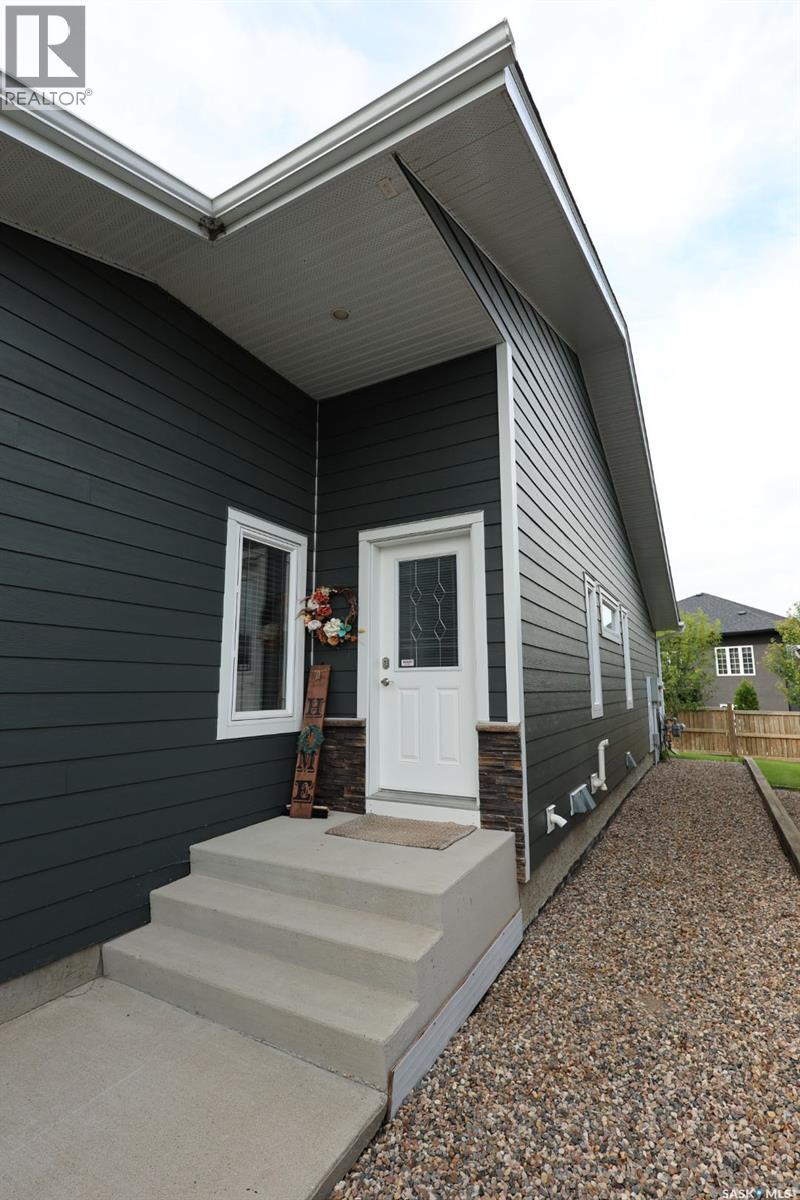 309 1851 Pederson Drive, Prince Albert, Saskatchewan  S6X 0B2 - Photo 3 - SK044653