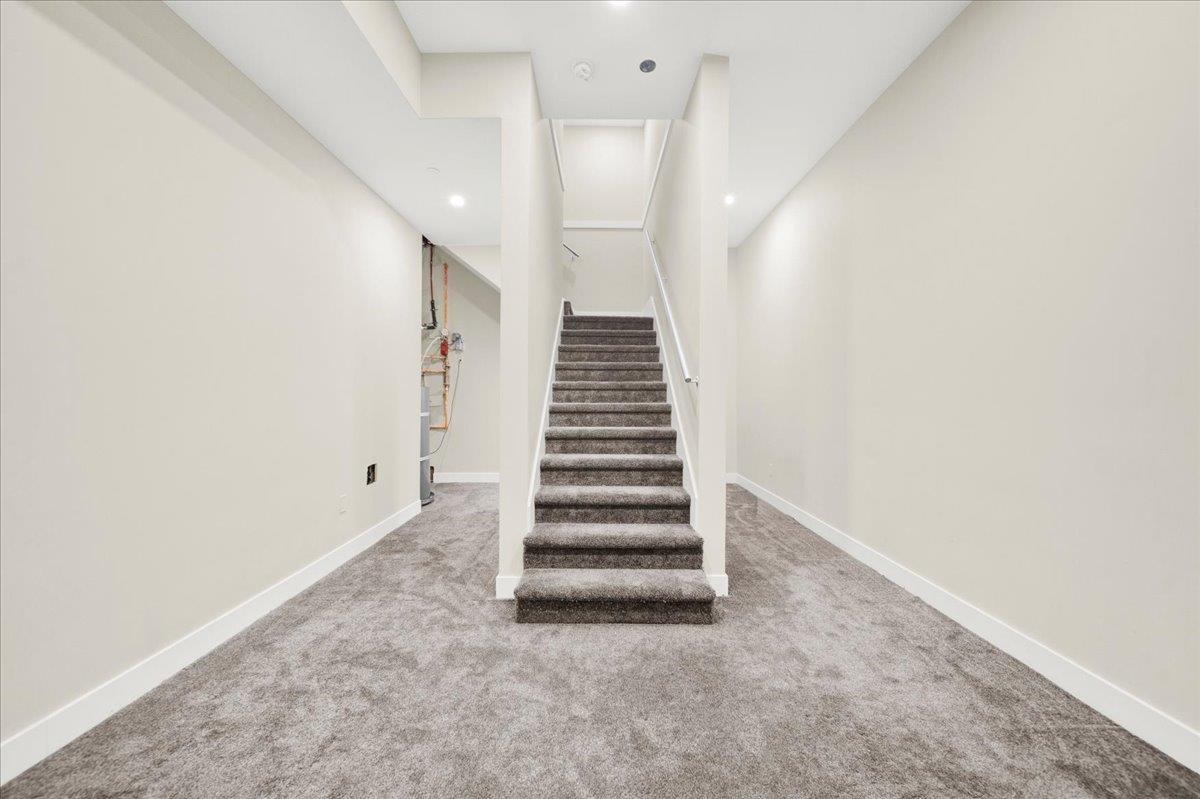 33958 Parr Avenue, Mission, British Columbia  V2V 6B2 - Photo 25 - R3153648