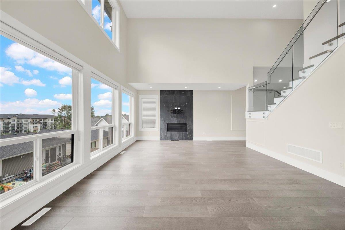 33958 Parr Avenue, Mission, British Columbia  V2V 6B2 - Photo 5 - R3153648