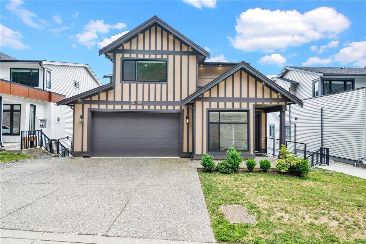33958 Parr Avenue, Mission, British Columbia  V2V 6B2 - Photo 2 - R3153648
