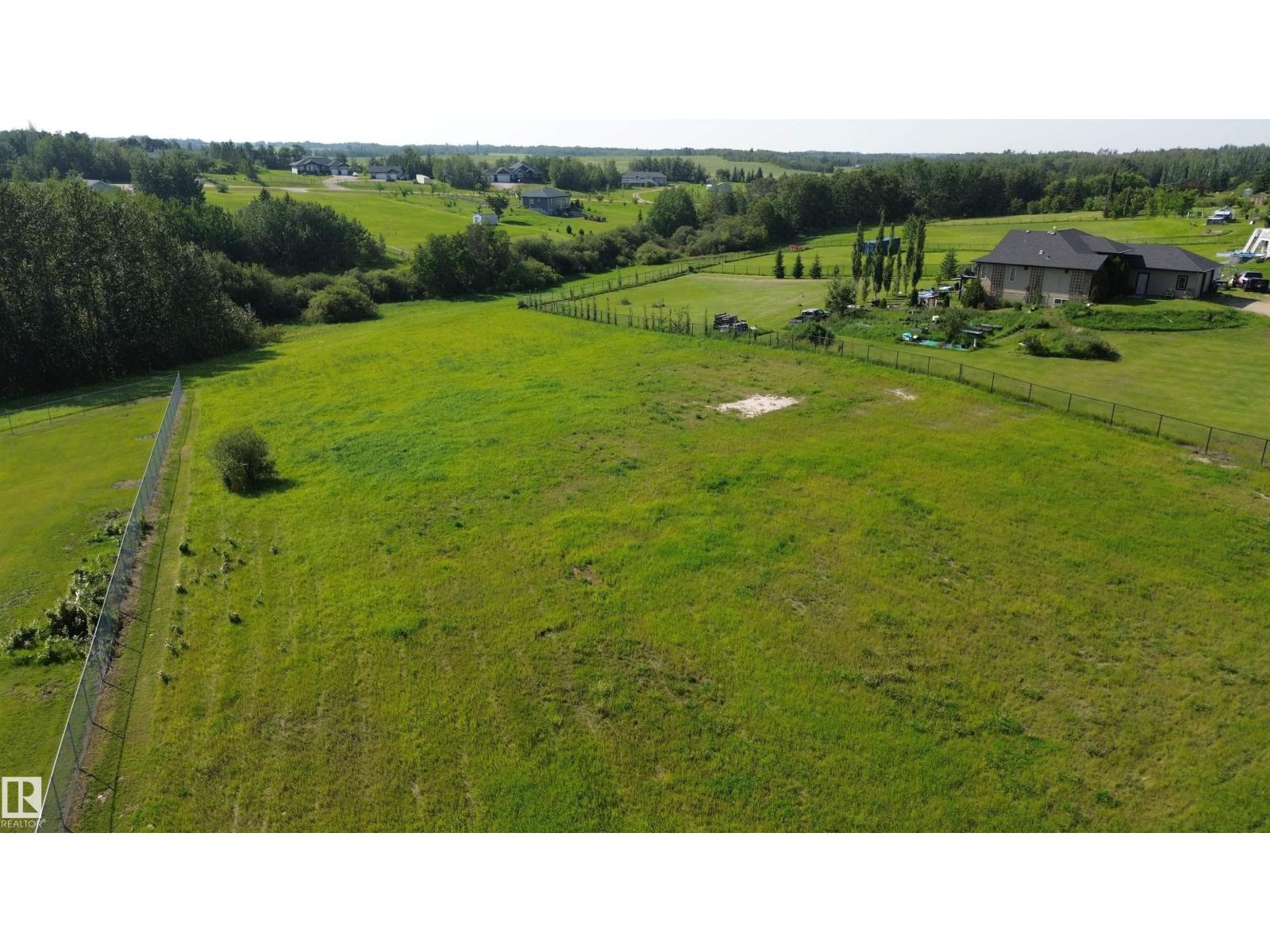 57126 Rge Road 233, Rural Sturgeon County, Alberta T0A 1N5 - Photo 3 - E4483664