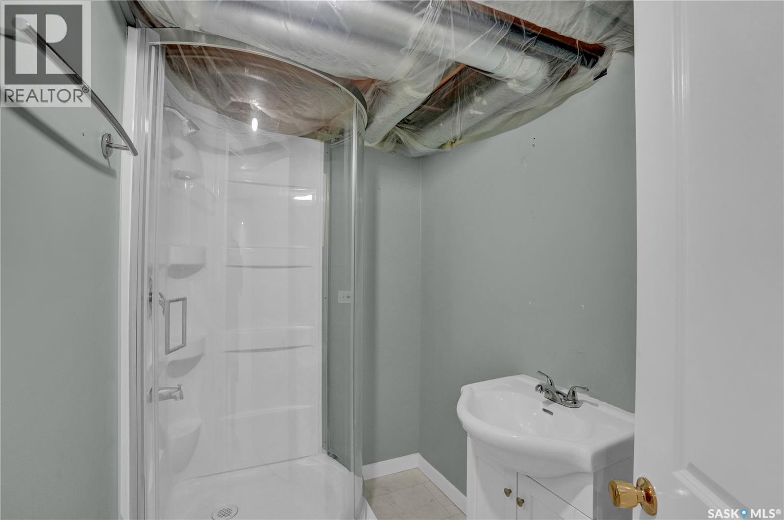 302 Doiron Road N, Regina, Saskatchewan  S4Y 1G1 - Photo 28 - SK044933