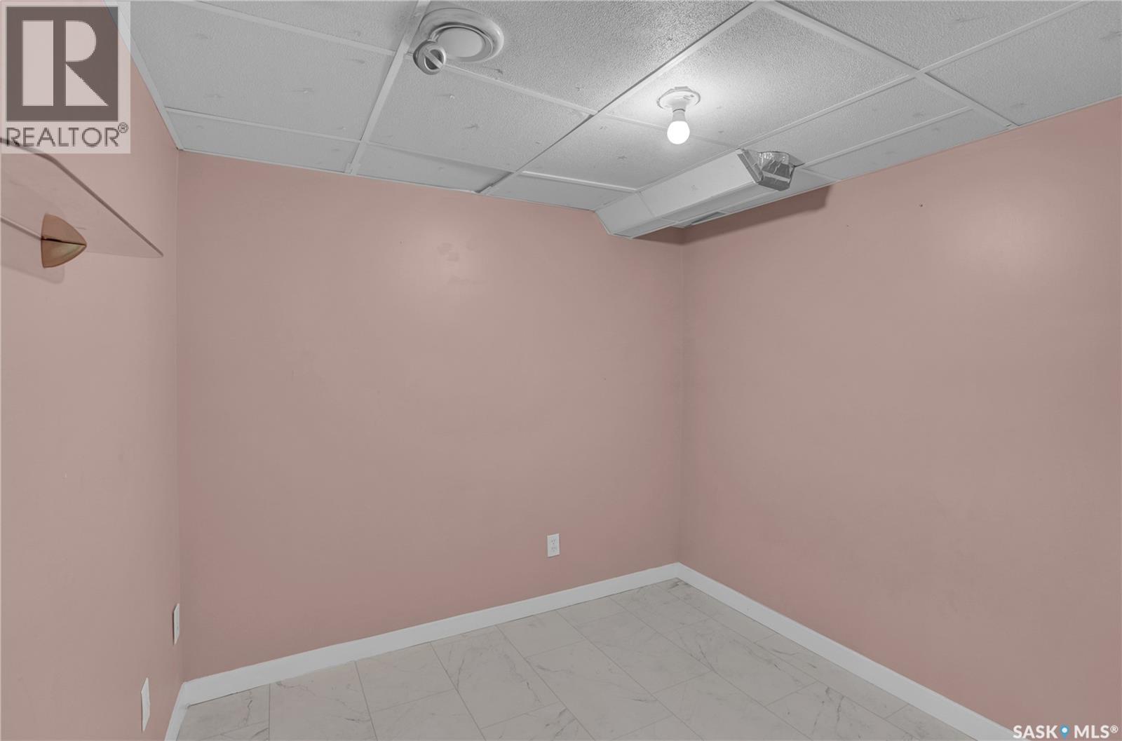 302 Doiron Road N, Regina, Saskatchewan  S4Y 1G1 - Photo 26 - SK044933