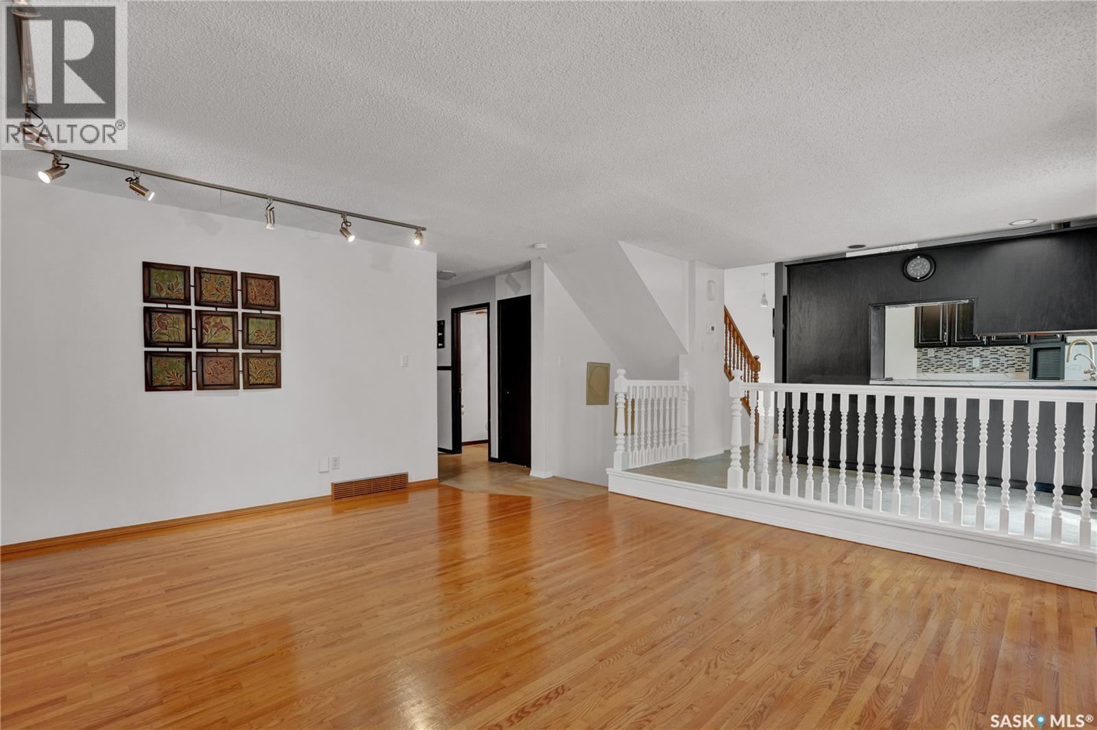 302 Doiron Road N, Regina, Saskatchewan  S4Y 1G1 - Photo 12 - SK044933