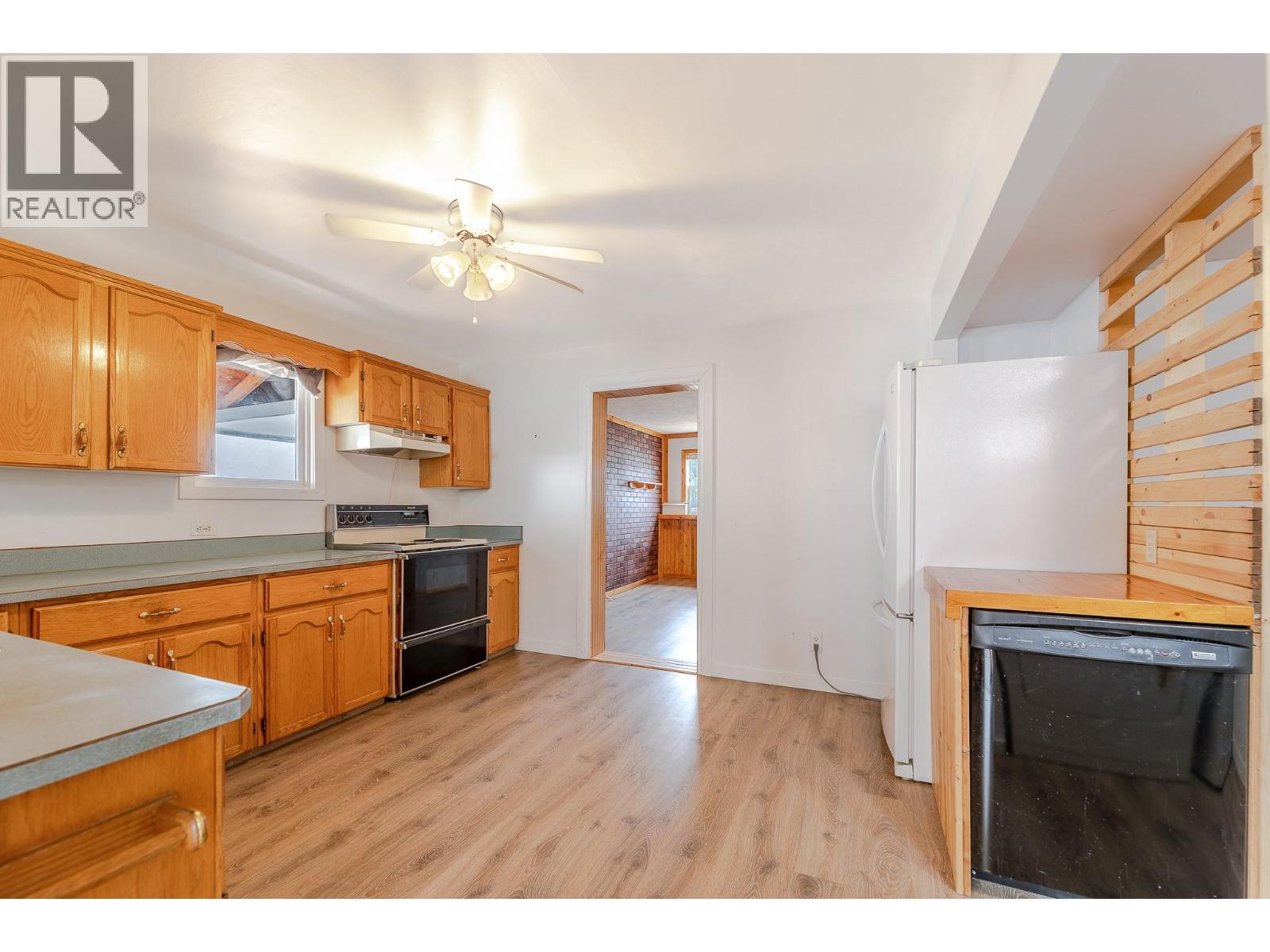 553 Papineau Street, Penticton, British Columbia  V2A 4X6 - Photo 13 - 10397219