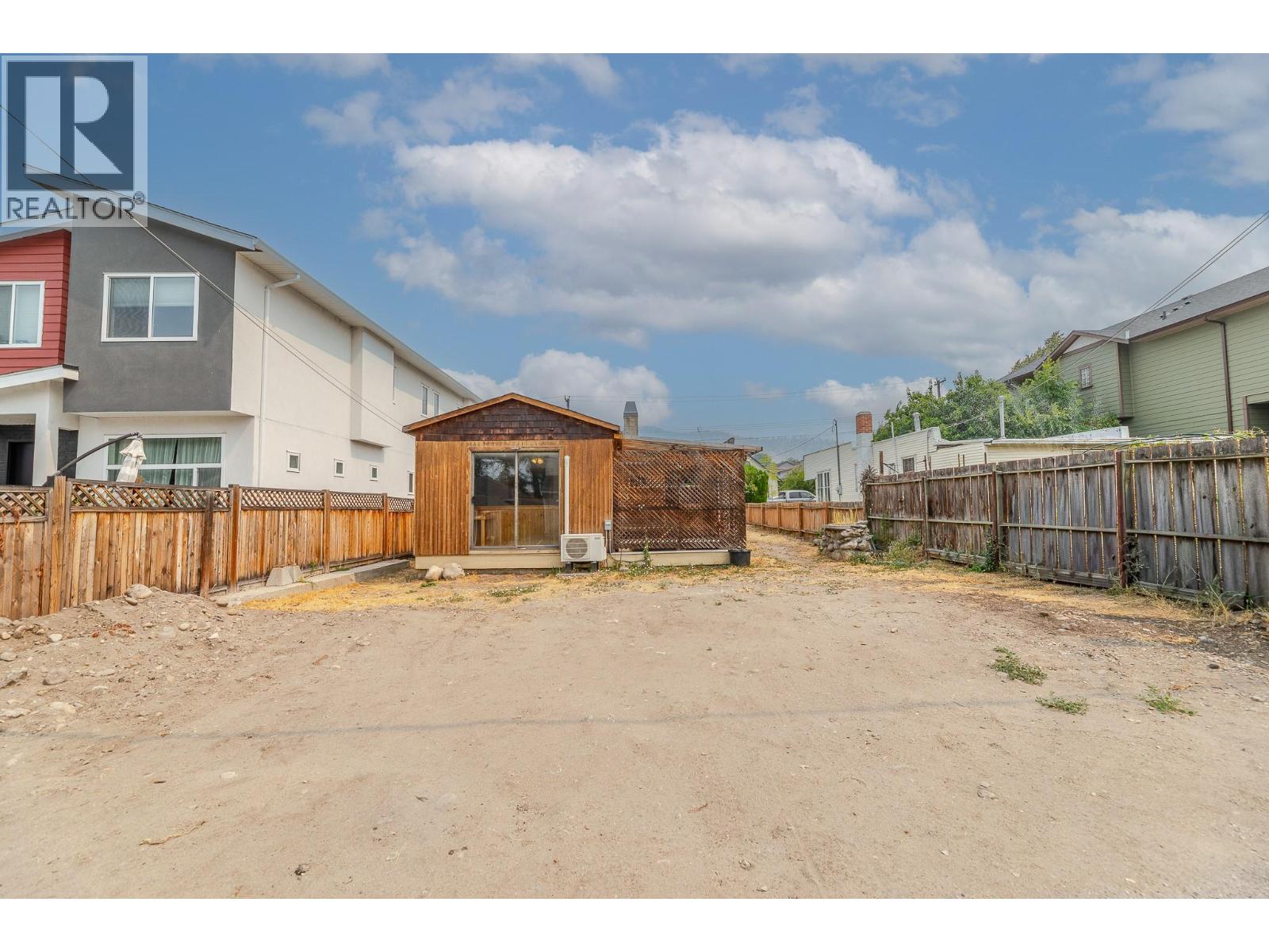 553 Papineau Street, Penticton, British Columbia  V2A 4X6 - Photo 26 - 10397219