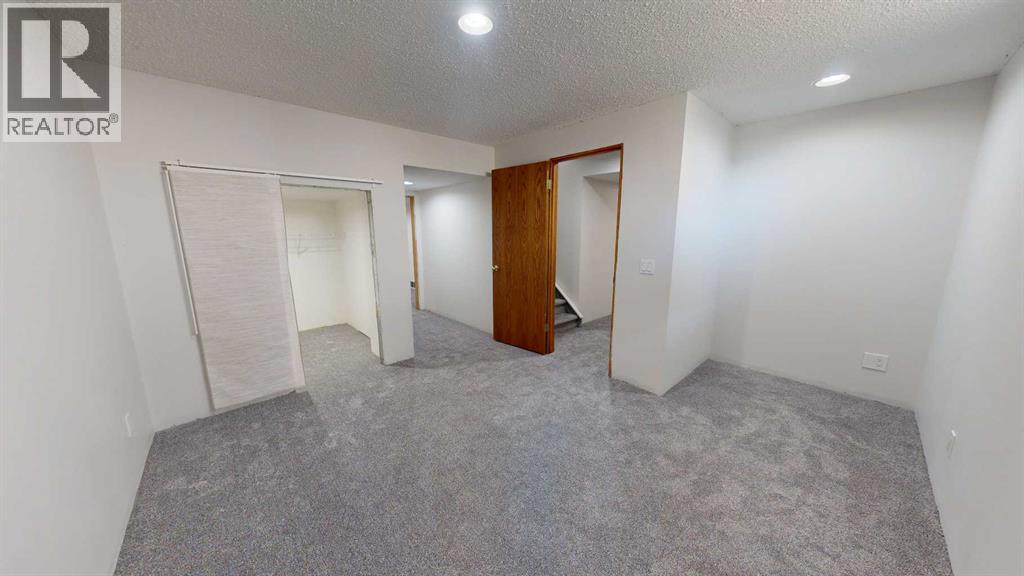 60 Sunmeadows Court SE, Calgary, Alberta  T2X 3H5 - Photo 28 - A2327926
