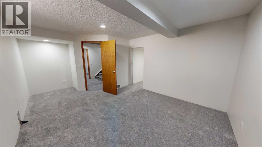 60 Sunmeadows Court SE, Calgary, Alberta  T2X 3H5 - Photo 29 - A2327926