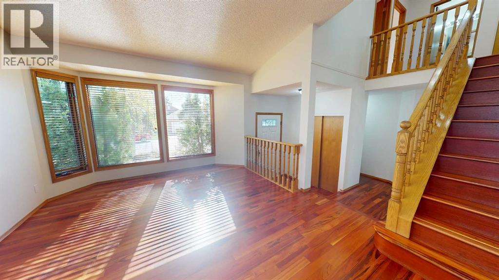 60 Sunmeadows Court SE, Calgary, Alberta  T2X 3H5 - Photo 6 - A2327926