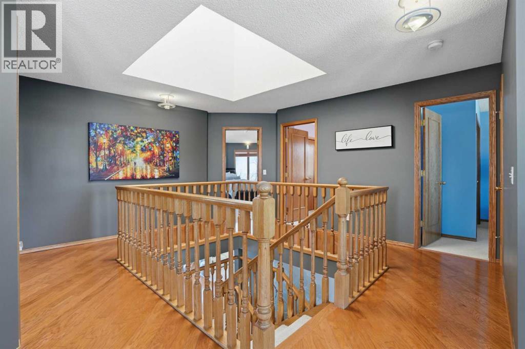 131 Edgebrook Circle NW, Calgary, Alberta  T3A 5A4 - Photo 26 - A2334755