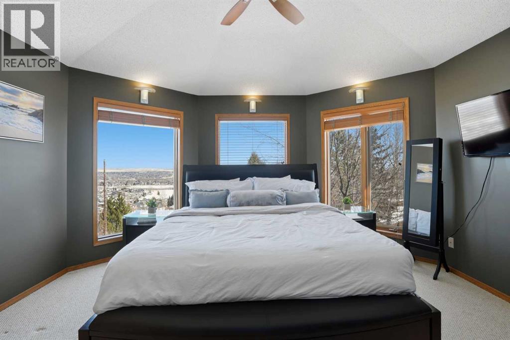131 Edgebrook Circle NW, Calgary, Alberta  T3A 5A4 - Photo 28 - A2334755