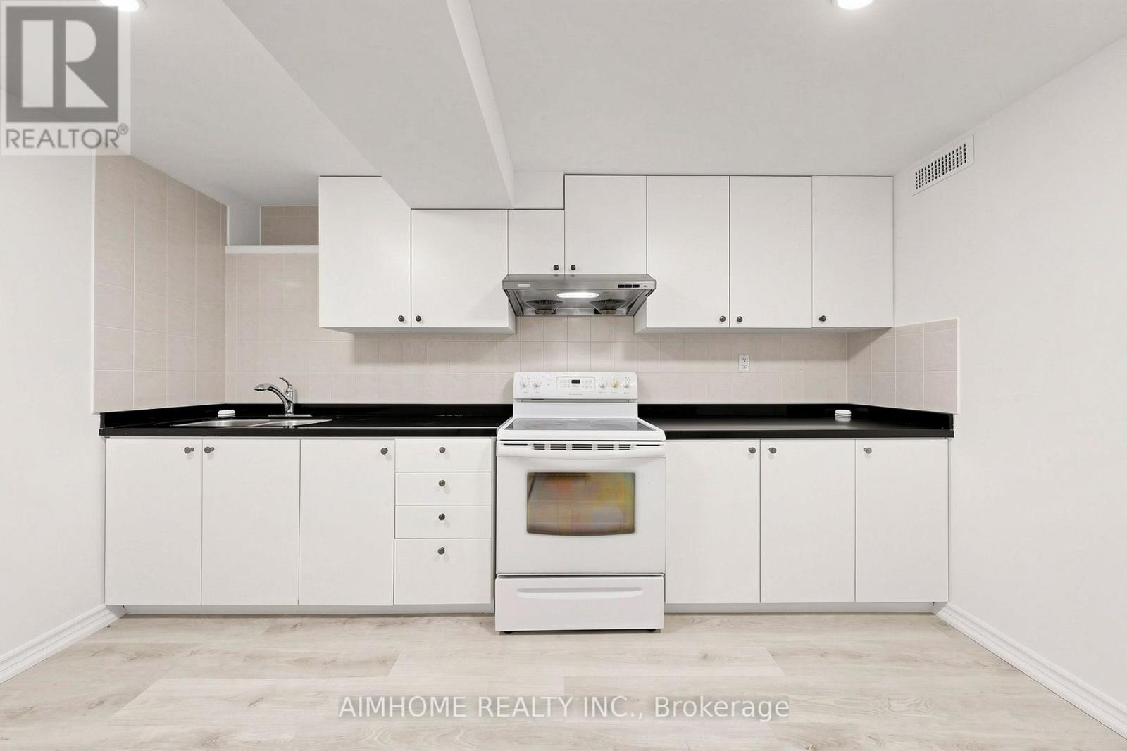 106 Highhill Drive W, Toronto, Ontario  M1T 1N7 - Photo 18 - E13648922