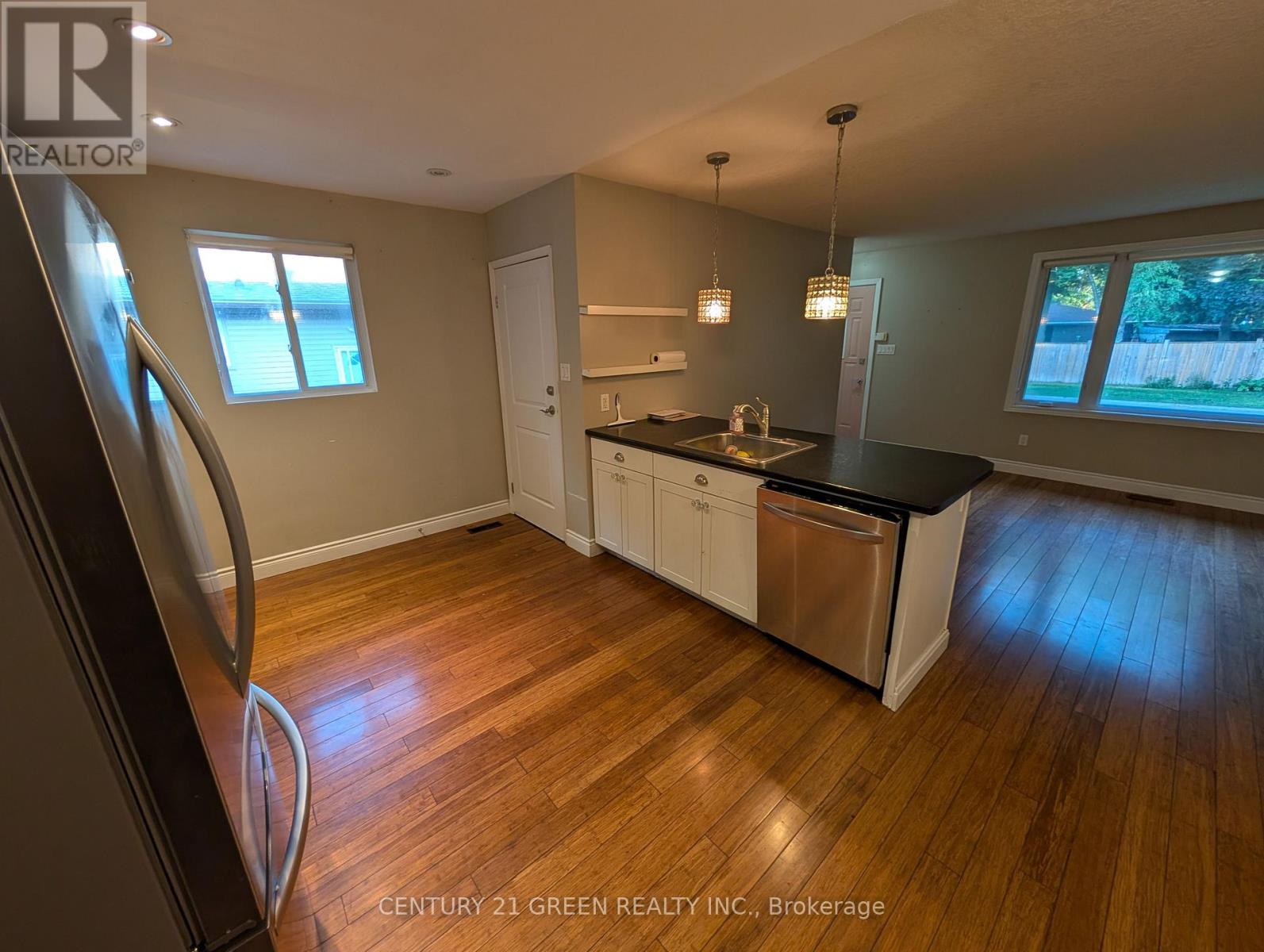 4 Wenlock Crescent, London North, Ontario N6G 3B6 - Photo 6 - X13508168