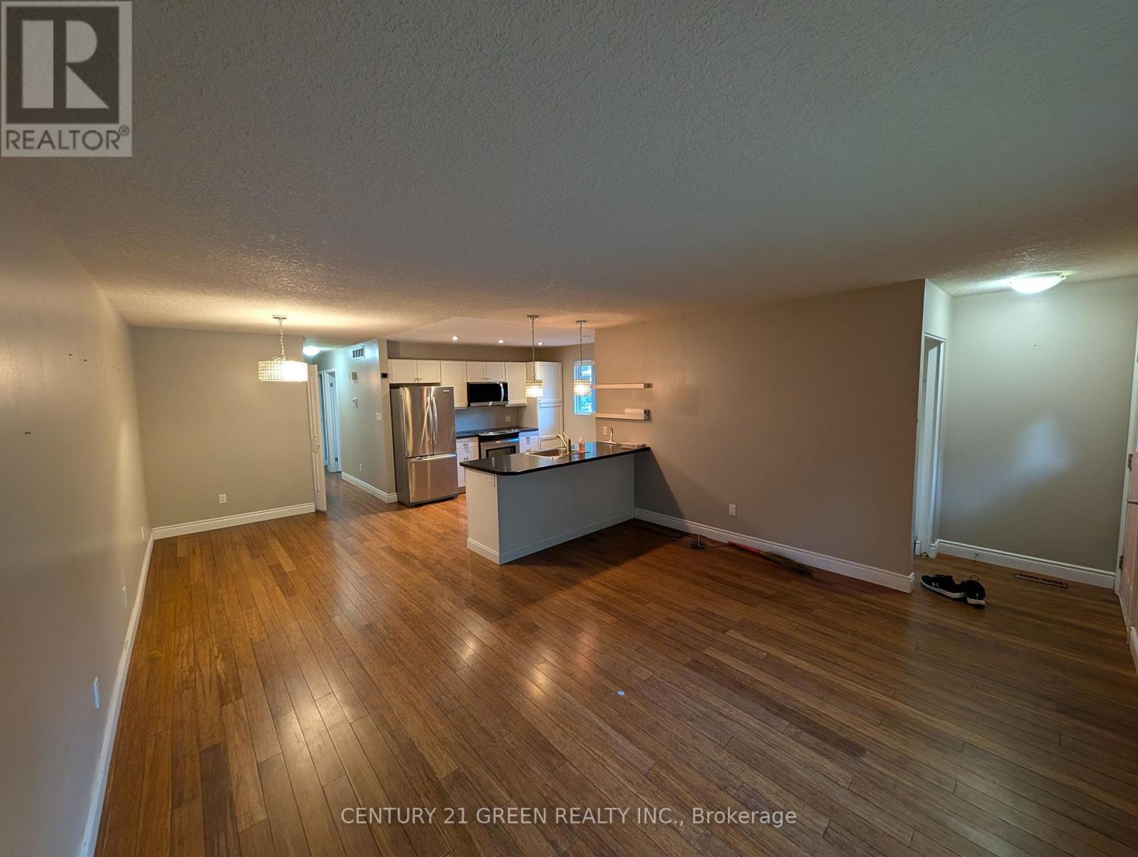 4 Wenlock Crescent, London North, Ontario N6G 3B6 - Photo 4 - X13508168
