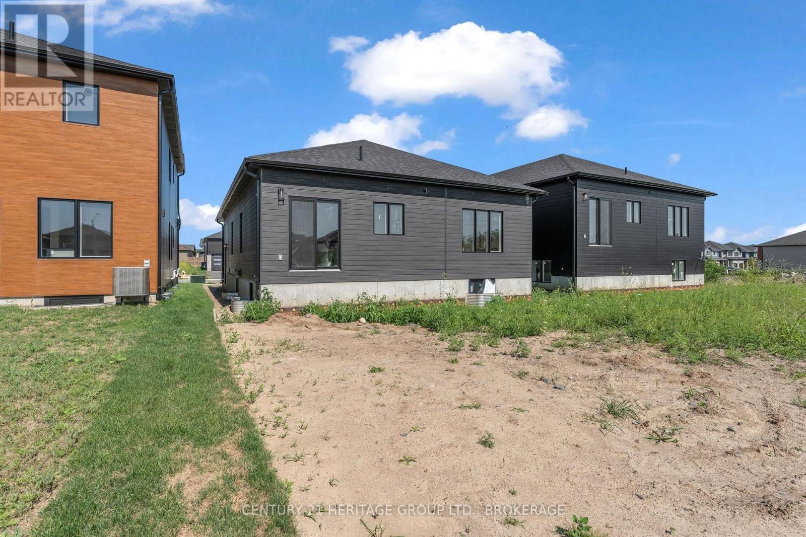 56 Dusenbury Drive, Loyalist, Ontario