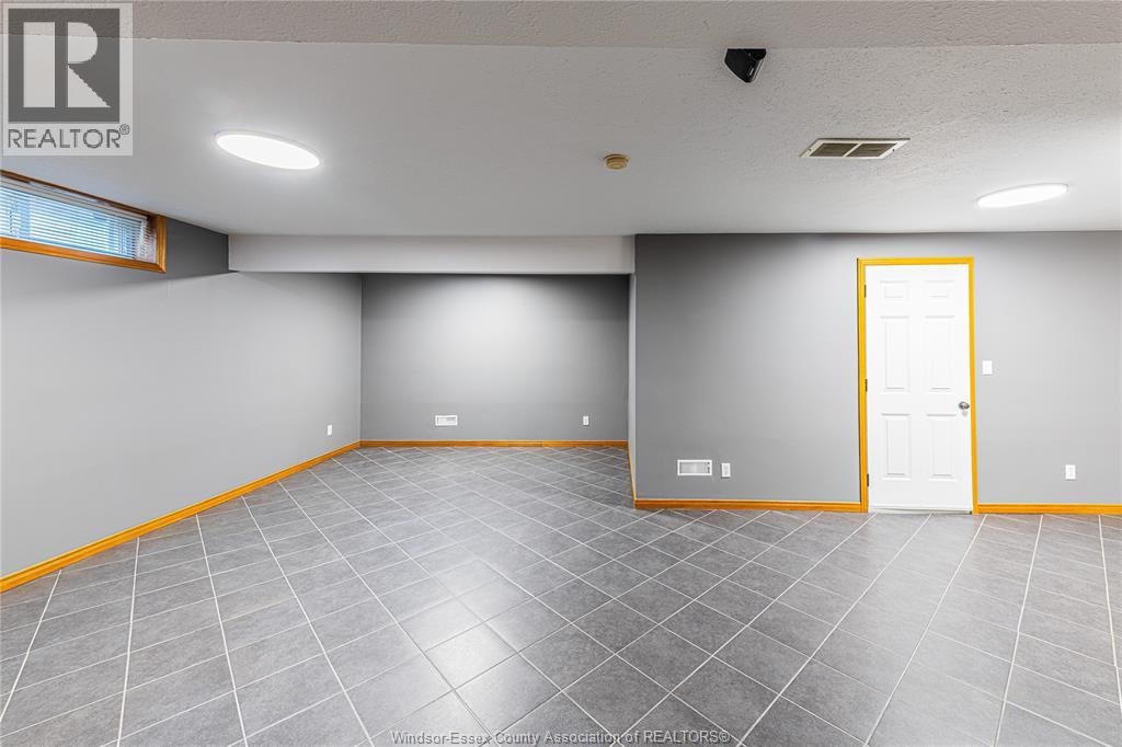 120 Hampton Crescent, Windsor, Ontario  N9E 4M5 - Photo 33 - 26019240