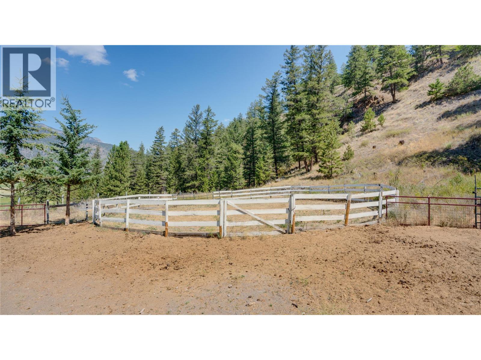 6668 Kamloops Vernon Highway 97 Highway, Westwold, British Columbia  V0E 3B1 - Photo 59 - 10397231