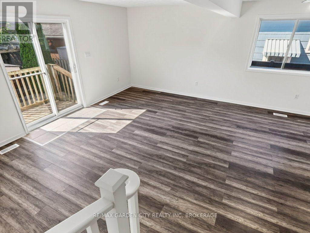 211 Morton Street S, Thorold, Ontario  L2V 1C8 - Photo 10 - X13653018