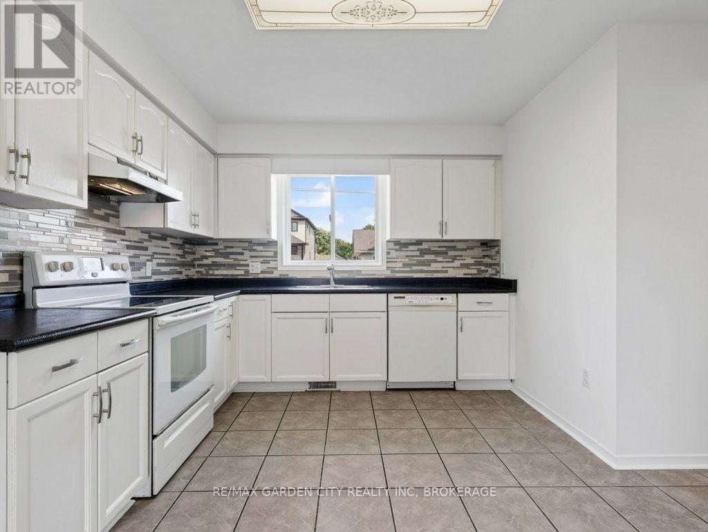 211 Morton Street S, Thorold, Ontario  L2V 1C8 - Photo 13 - X13653018