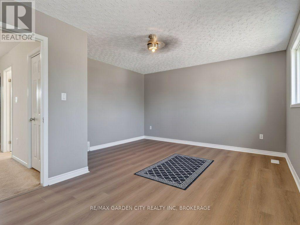 211 Morton Street S, Thorold, Ontario  L2V 1C8 - Photo 20 - X13653018