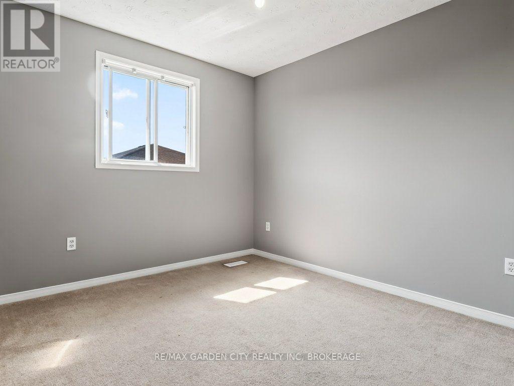 211 Morton Street S, Thorold, Ontario  L2V 1C8 - Photo 26 - X13653018