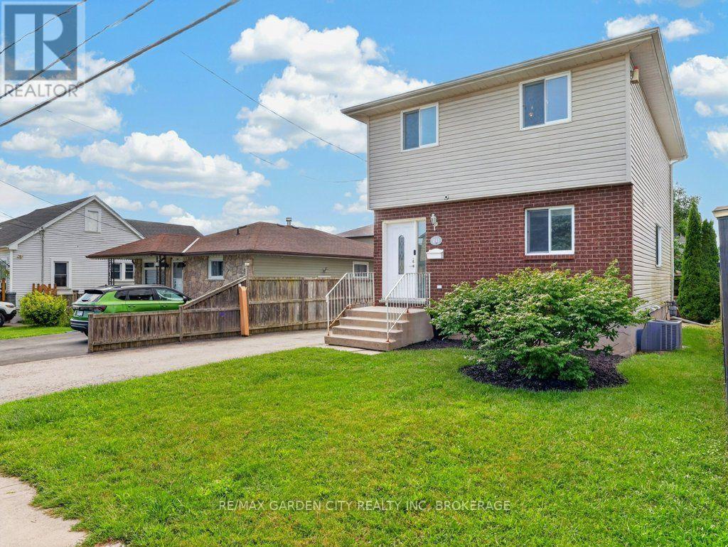 211 Morton Street S, Thorold, Ontario  L2V 1C8 - Photo 3 - X13653018