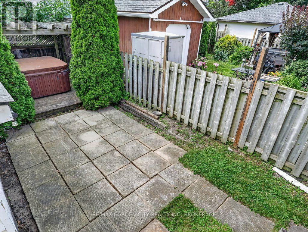211 Morton Street S, Thorold, Ontario  L2V 1C8 - Photo 32 - X13653018