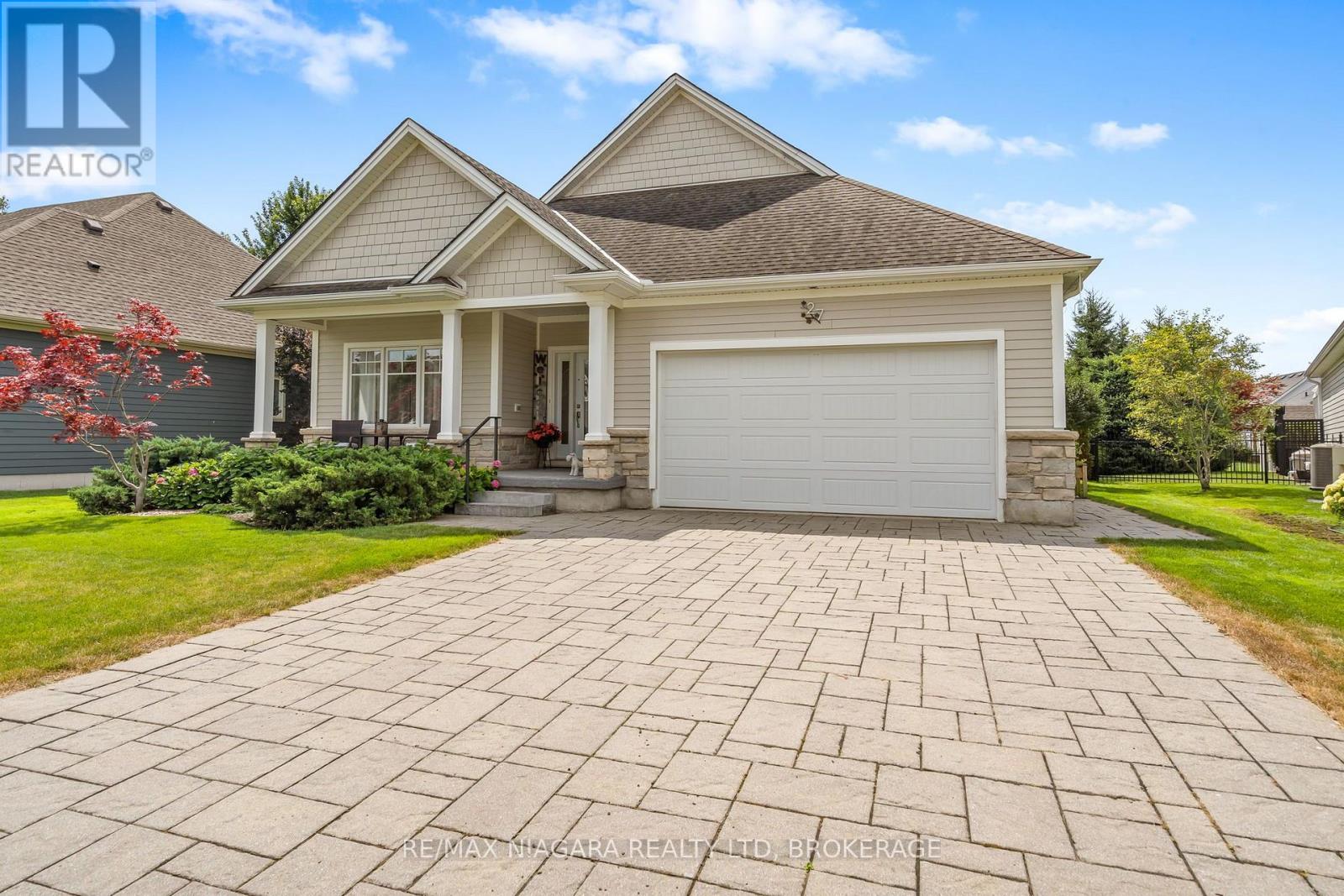 27 Driftwood Trail, Fort Erie, Ontario L0S 1N0 - Photo 2 - X13653068