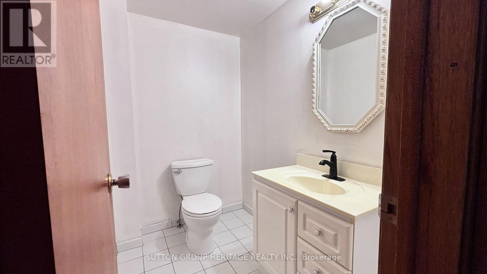 1113 Valley Court, Oshawa, Ontario  L1J 3M4 - Photo 19 - E13572516