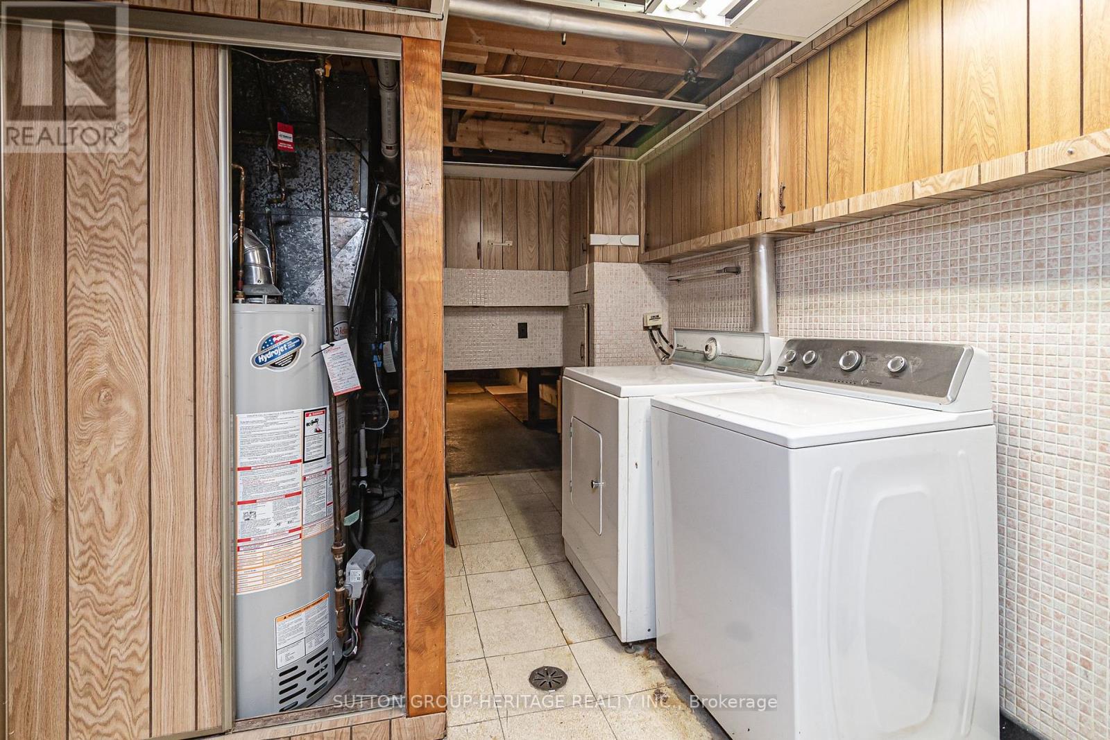 1113 Valley Court, Oshawa, Ontario  L1J 3M4 - Photo 24 - E13572516