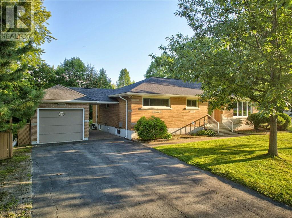 1397 Hawthorne Drive, Sudbury, Ontario  P3A 1L3 - Photo 2 - 2129686