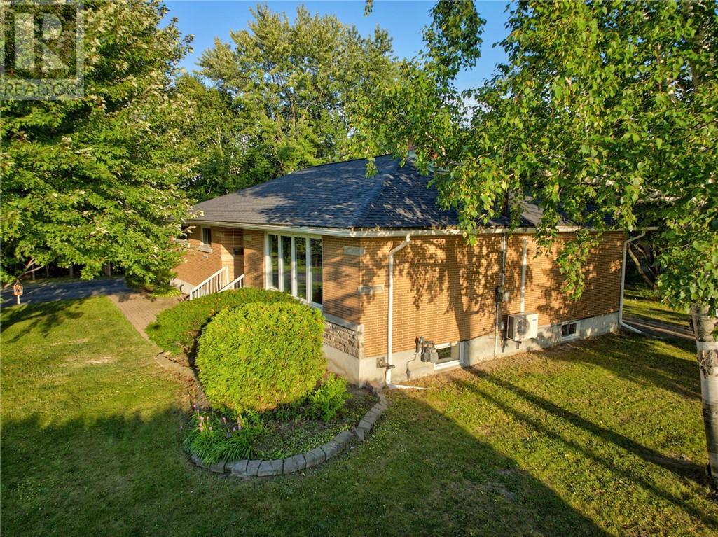 1397 Hawthorne Drive, Sudbury, Ontario  P3A 1L3 - Photo 66 - 2129686