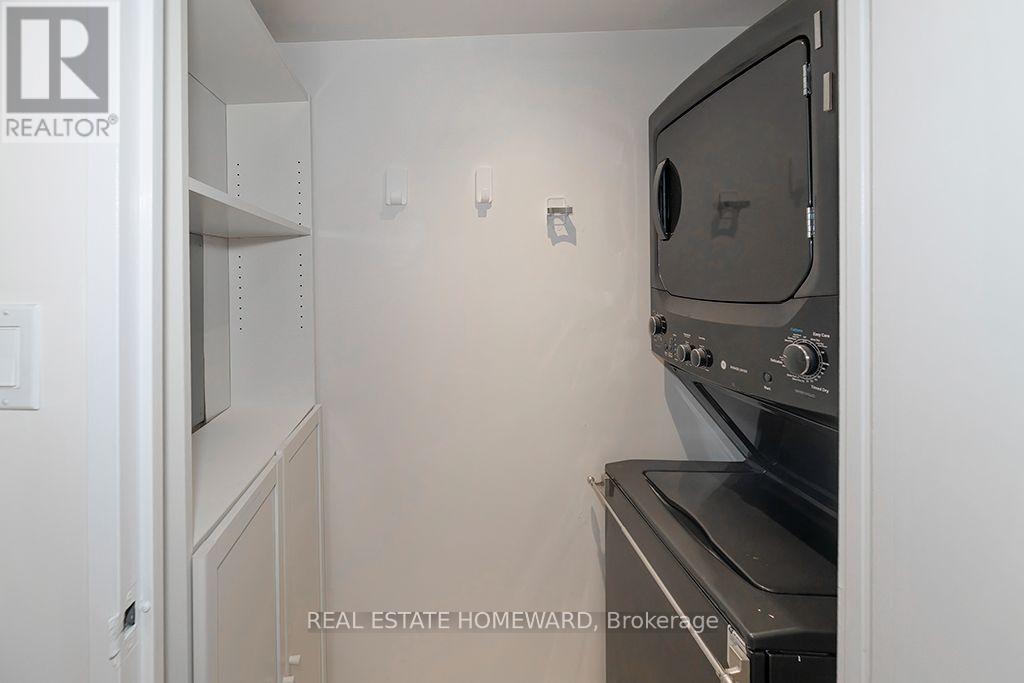 1219 - 77 Maitland Place, Toronto, Ontario  M4Y 2V6 - Photo 13 - C13648126